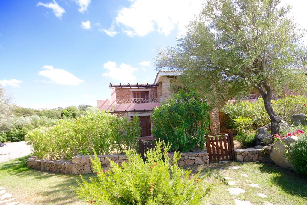 Residenze Dei Fiori Villa Porto Rotondo Eksteriør billede